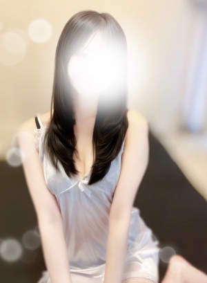 若槻　なな